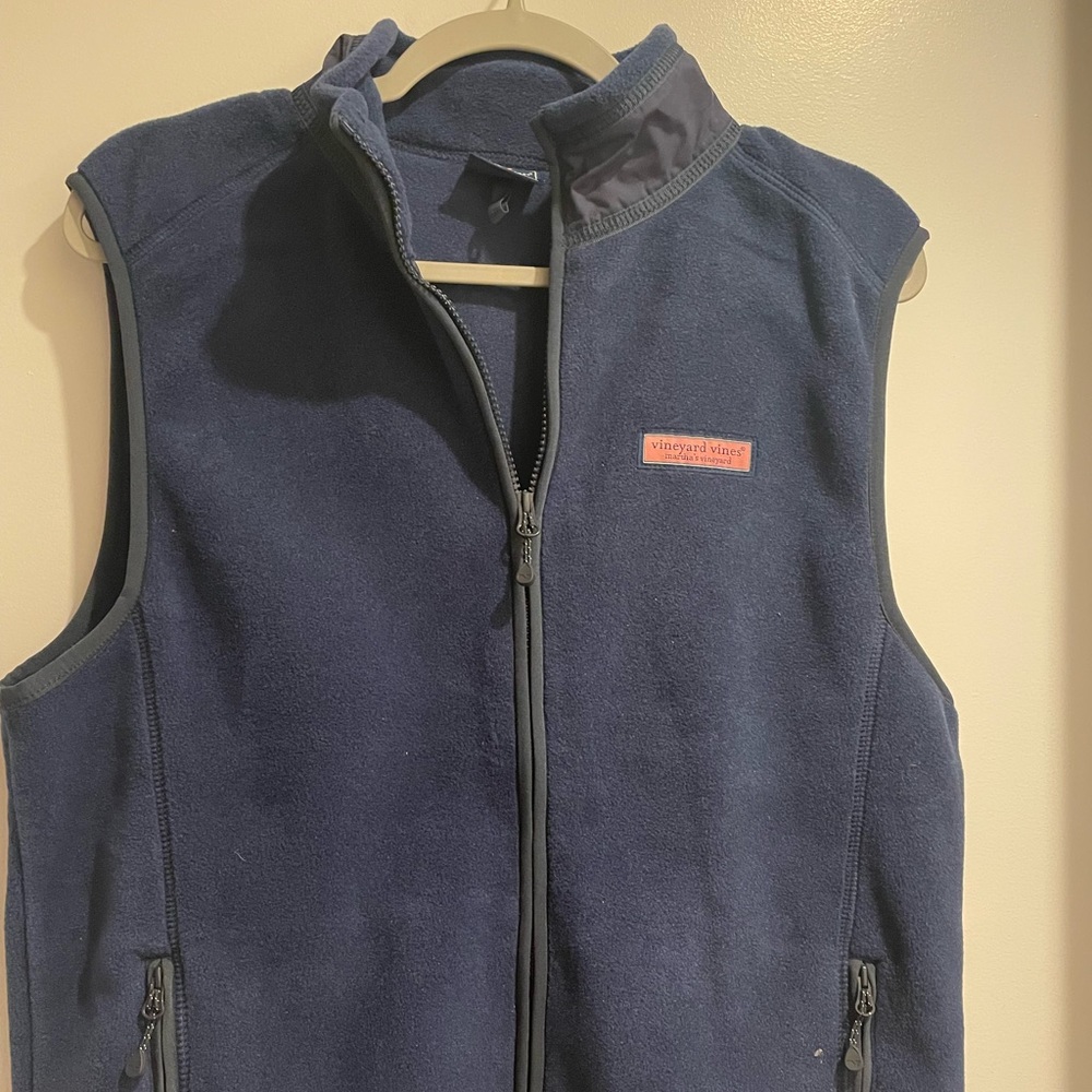 Vineyard Vines vest blue